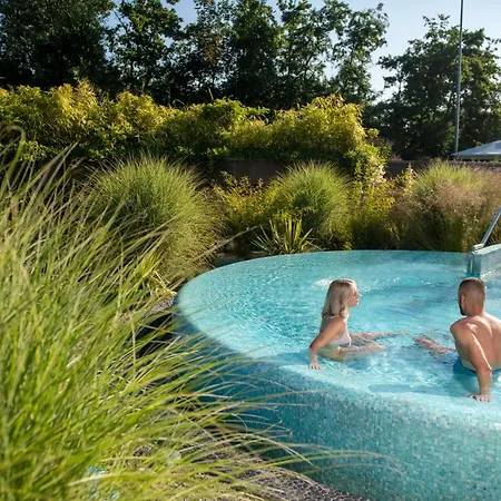 & Wellness Zuiver Szálloda