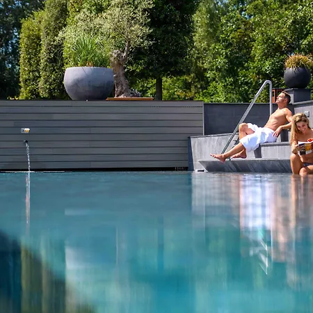 Szálloda & Wellness Zuiver