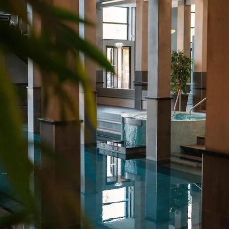 Hotel & Wellness Zuiver 4*